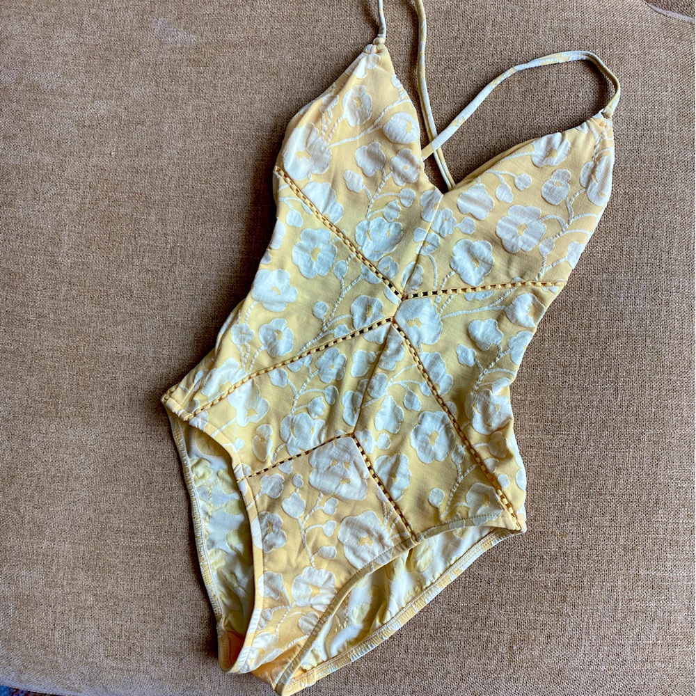 Robin Piccone One Piece Detailed Yellow Floral Bathing Suit